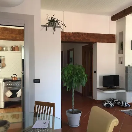 La Luna Nel Bosco Apartment *